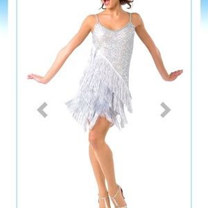 Costume Gallery ON THE FLOOR
Silver Hologram Sequins Dance Dress girls SZ 8-10.